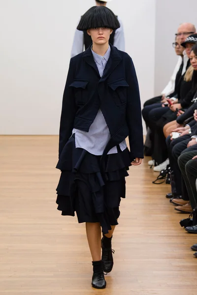 Look 26